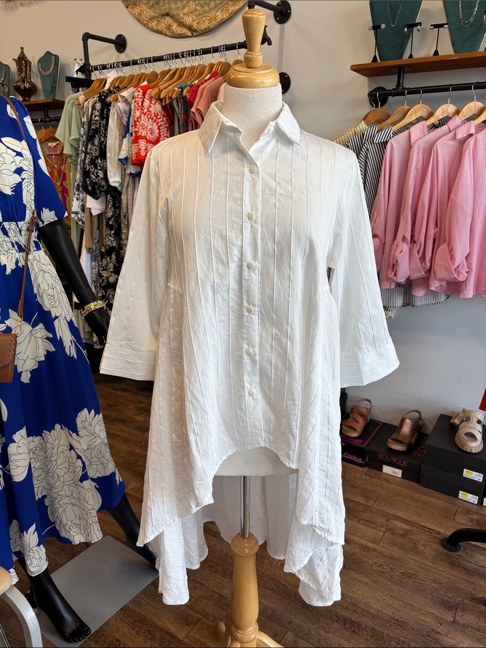 Women’s White High-Low Button Front Tunic Shirt